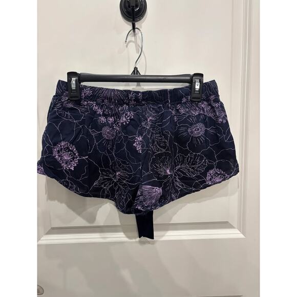 Victoria's Secret PJ Set - Picture 5 of 8